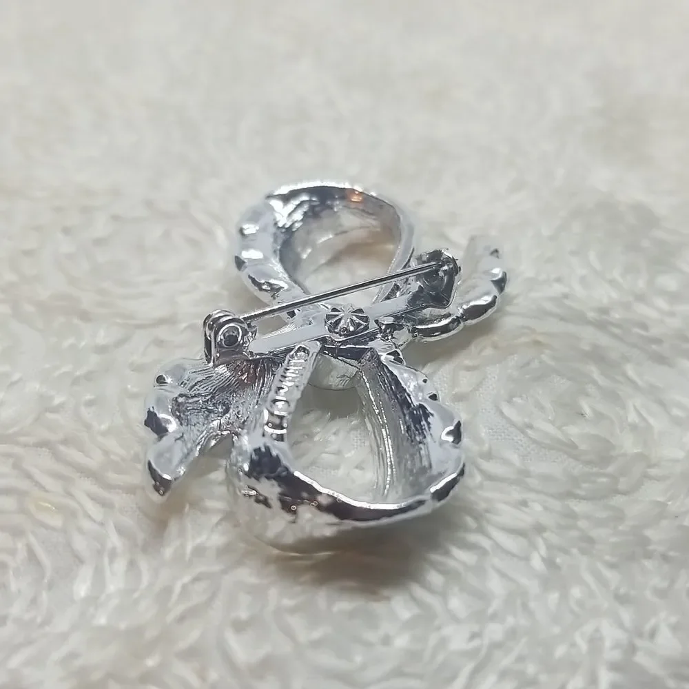 Gerry's Pin Brooch Silver Bow Swirl Crystals Vintage